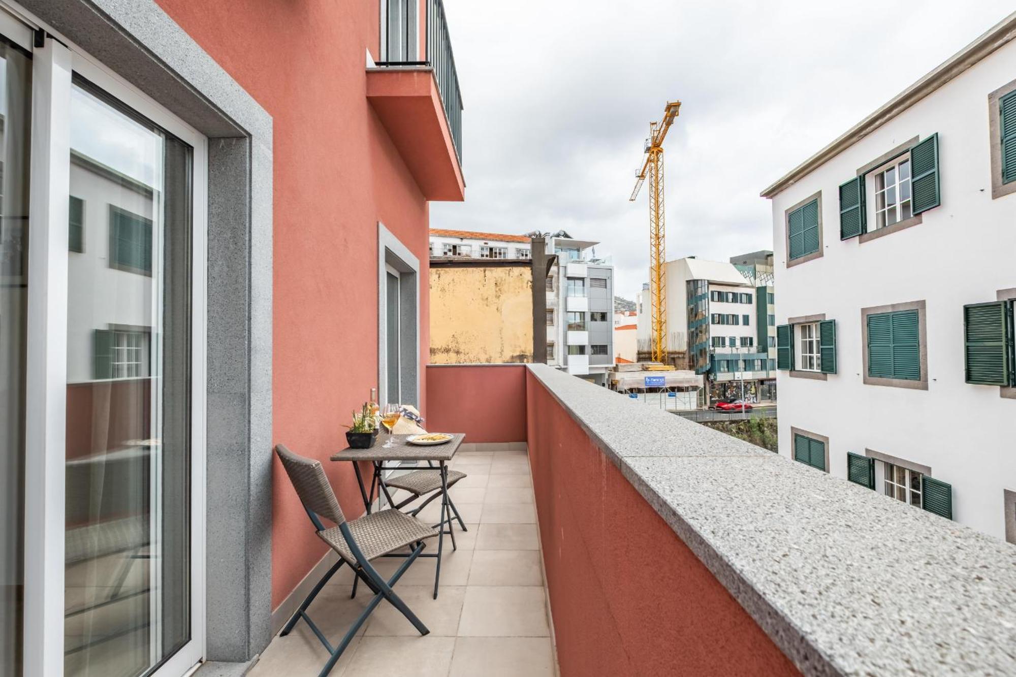 Ribeira Das Casas Apartments By Madeira Sun Travel Funchal  Buitenkant foto